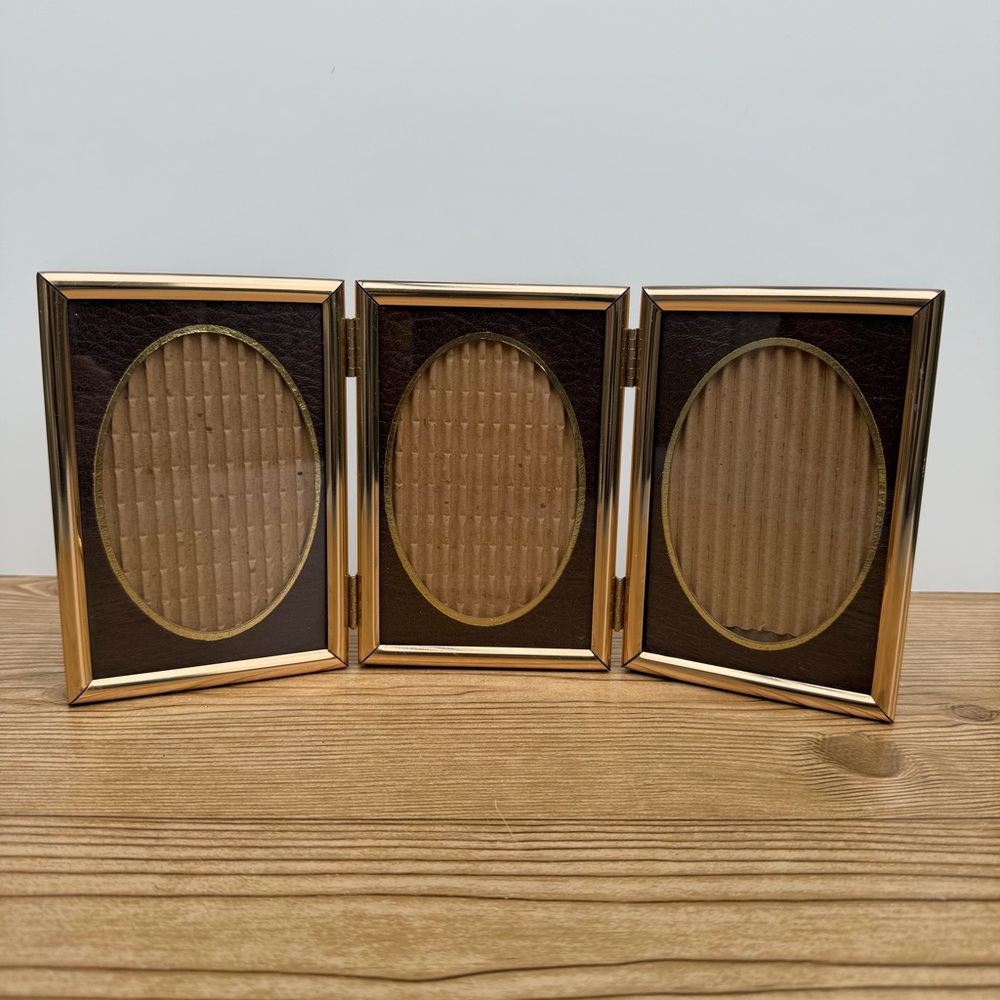 Vintage Triple Hinged Picture Frame Gold Brass Tone Frame Brown Oval Matting